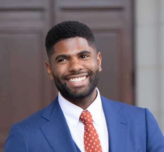 Customer testimonial profile 1